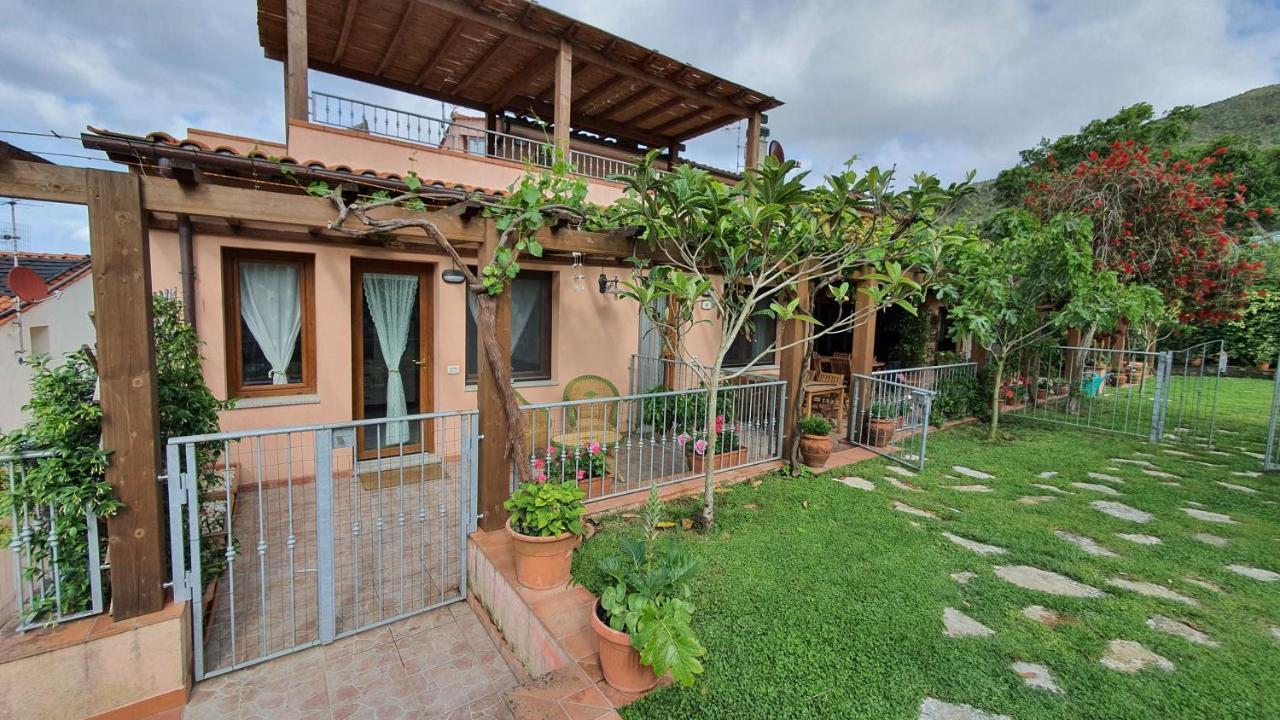 Appartamenti Casa Santi Portoferraio Buitenkant foto
